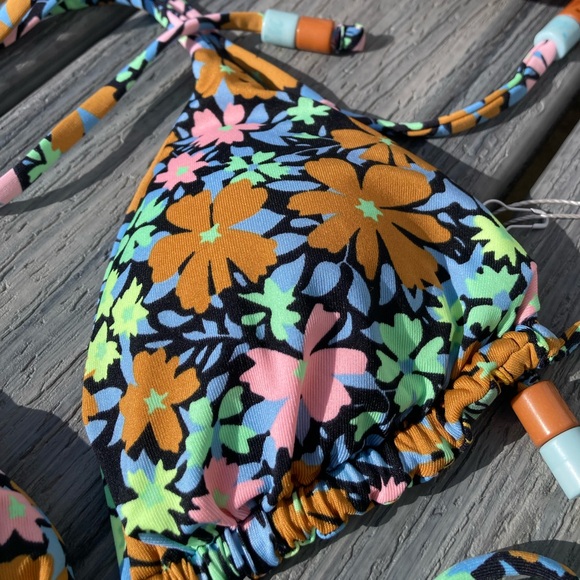 MAAJI Set - Alana String Triangle Bikini Top & Sunny Ruched Cheeky Bottom - S/L - Picture 13 of 16